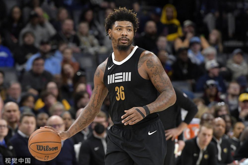 一些新人在 一些新人在