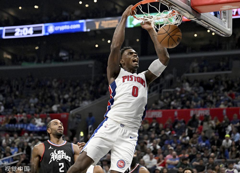 为他侧目 为他侧目