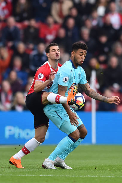 间都在扛着 间都在扛着